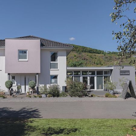 Ferienweingut Luetz Leilighet Pünderich Eksteriør bilde